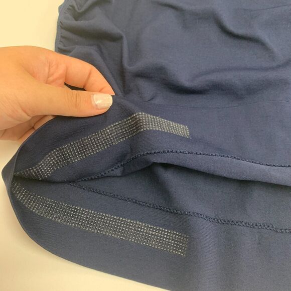 Athleta Finish Fast Spacedye Tee Women S Navy Reflective Ruched Side Gripper Hem - Picture 12 of 15